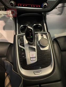 بي ام دبليو الفئة 7